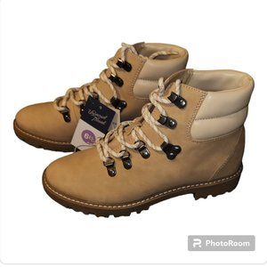 Tully Lace-up Winter Hiking Boots - Size 6.5 - NWT